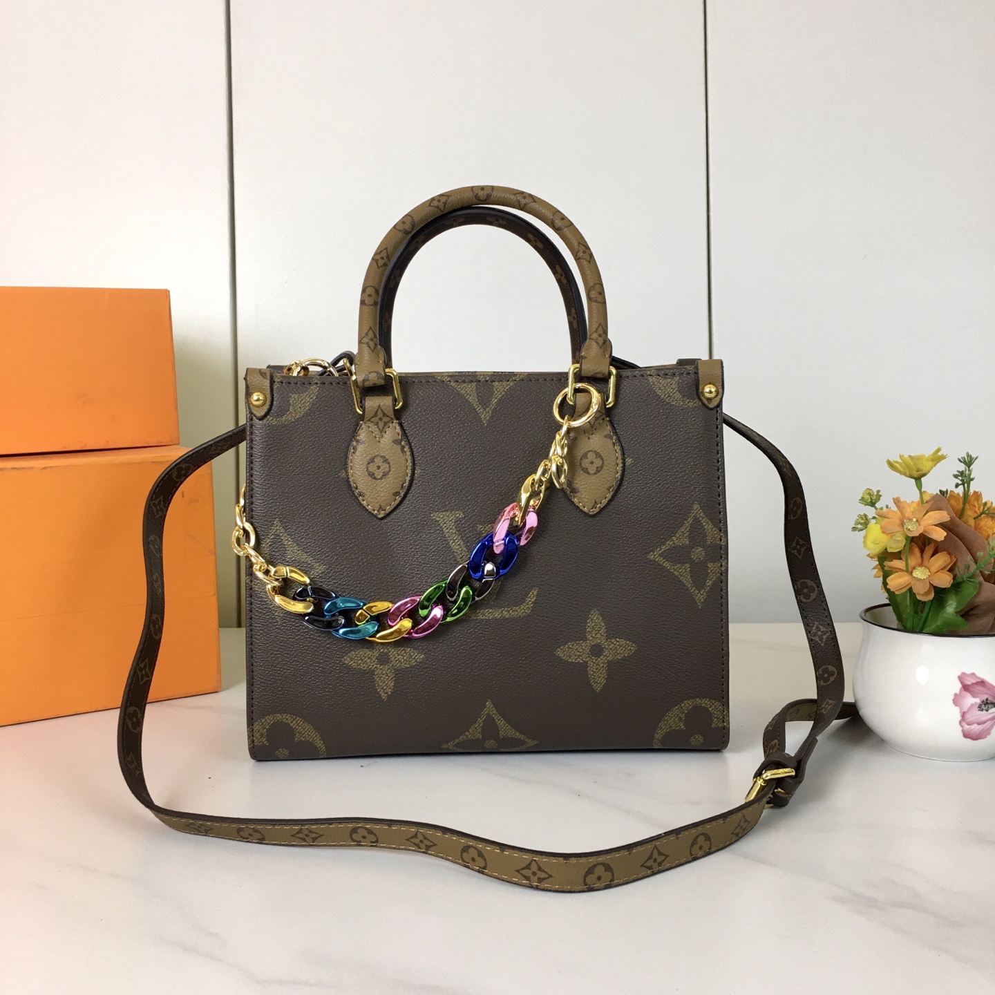 LV bag 172